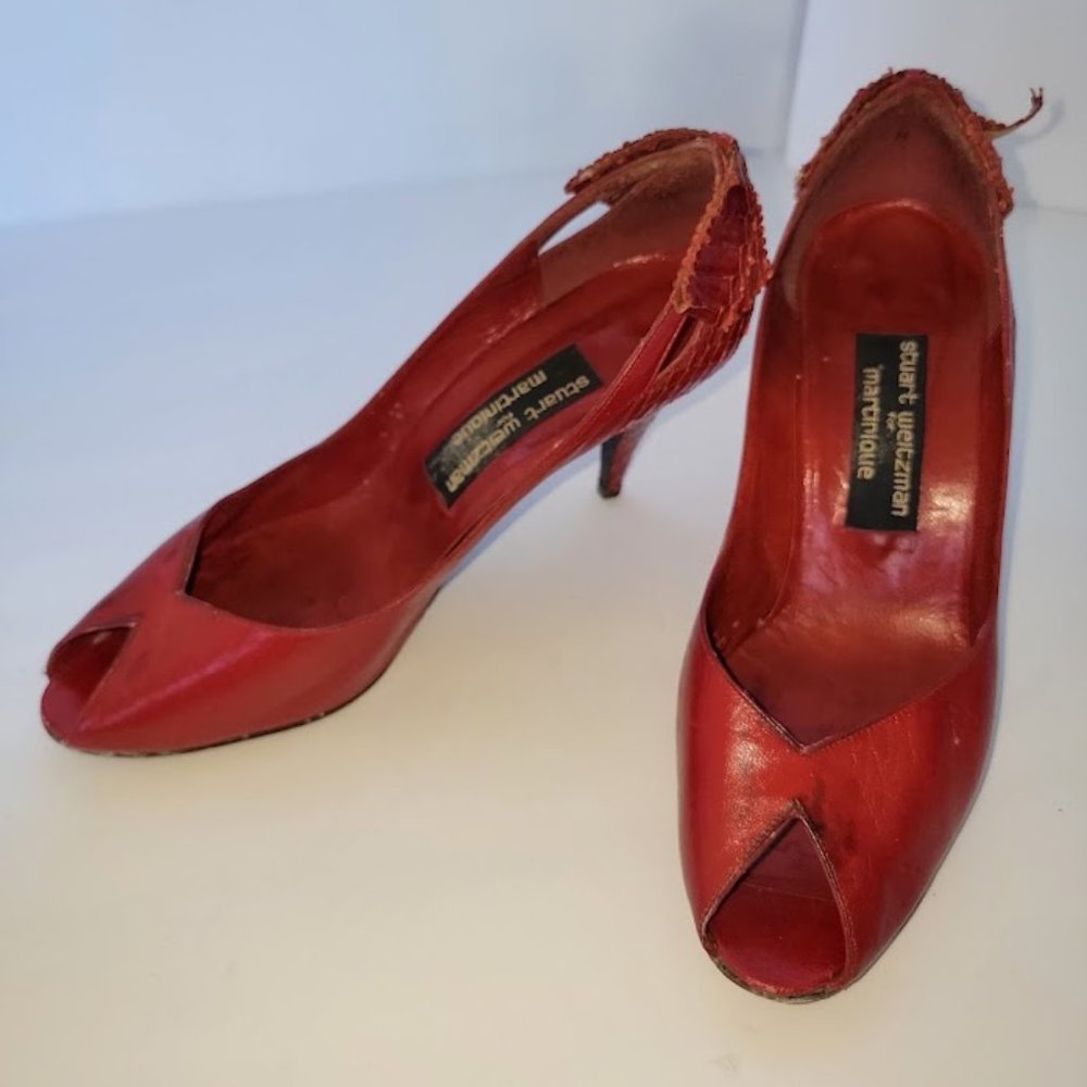 Stuart Weitzman for Martinique red leather pumps peep toe, cone heel Sz9